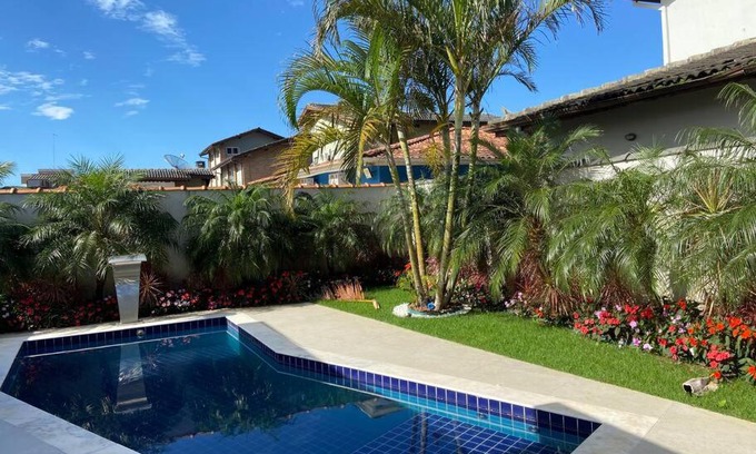 Morada da Praia Casa | Sobrado moderno, piscina privativa, condomínio Morada da Praia!