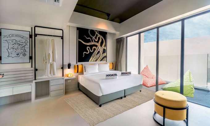 Chaweng City Center Hotel | SocialTel Koh Samui