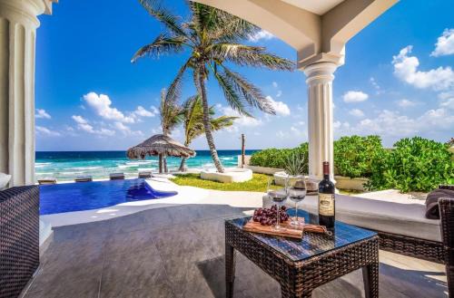Chacalal Villa | Sofi Beachfront villa in Tankah Bay!