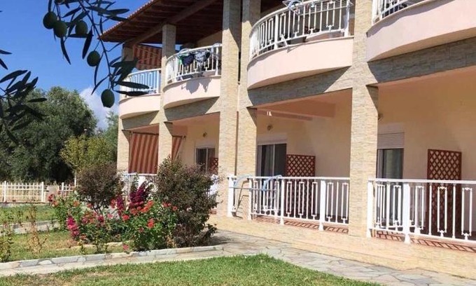 Nea Skioni Hotel | Sofia studios