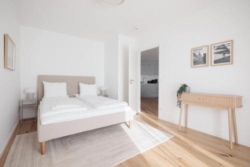 Katarina-Sofia Apartamento | SoFo flat w big private balcony
