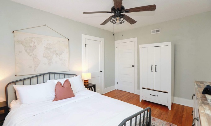 Norfolk Apartamento | Sojourn at Colley Manor Unit 3 Sleeps 4
