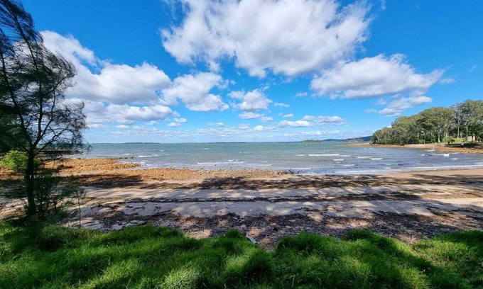 North Arm Cove Casa | Sojourn at the Cove: Nature escape opposite Heros Beach. Gym, billiards & SUPs