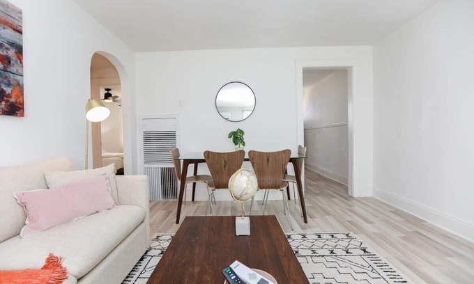 Willoughby Spit Apartamento | Sojourn on the Bay 2 BR Private Beach Access