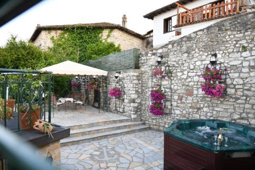 Berat Villa | Sokaku Monark