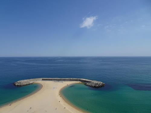 Sokcho Apartamento | Sokcho beach sunrise ocean view(Summit Bay 14F)