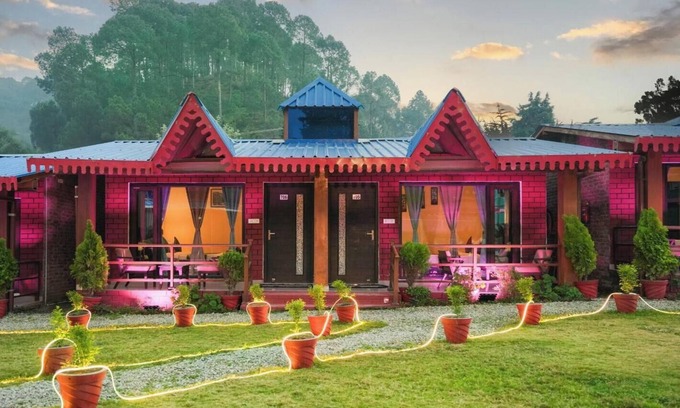 Shyamkhet Hotel | Sol Glow Resort