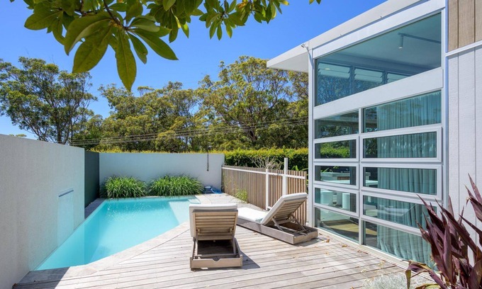 Macmasters Beach Casa | Sol House at Macmasters Beach - Boasting an incredible elevated ocean view, Sol House at Macmasters is the ultimate luxury house perfect for your next summer getaway or winter retreat with family.