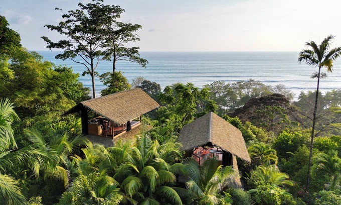 Punta Banco Cabina | SOLA VISTA - Treehouse Casa Ola with 360°-Ocean & Jungle View!
