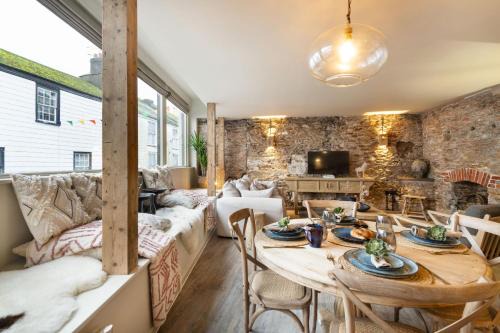 Totnes Casa | Solace