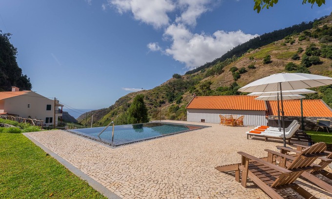 Ribeira Brava Apartamento | Solar dos Reis 3, double room with breakfast