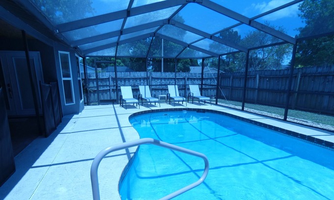 Riverview Casa | Solar heated pool. Fenced yard. Most dog breeds allowed with pet fee.