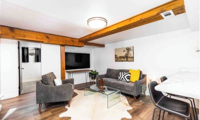 Rimrock Casa | Solar Powered, 2 Bed 1 Bath Princeton Suite