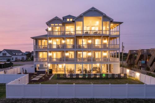 Hatteras Apartamento | Solara 14 Bedroom Home at Hatteras Island Reserve