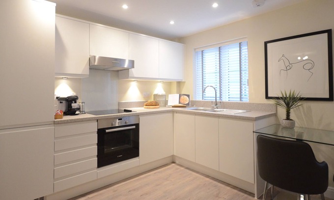 Rushmoor District Apartamento | Solstice House by House of Fisher