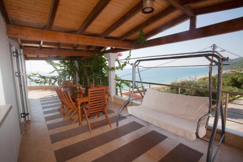Loutsa Casa | Solymar