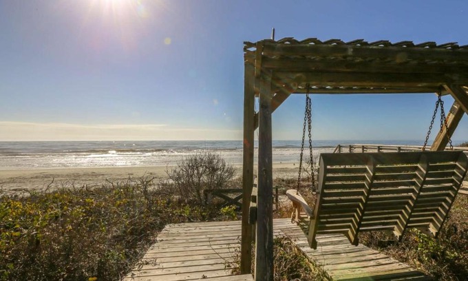 Folly Beach Casa | Someplace Else