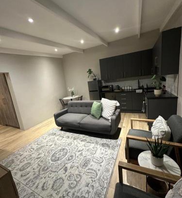 Heldervue Apartamento | Somerset-West PRIME SPOT- Solar Powered!