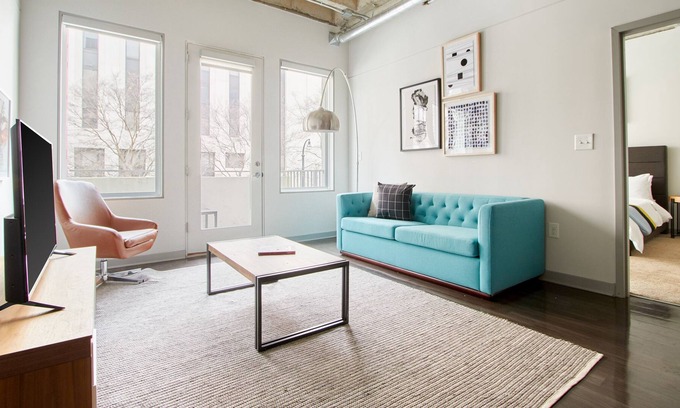 SoNo Apartamento | Sonder at 549 Peachtree | Two-Bedroom Apartment w/ Parking