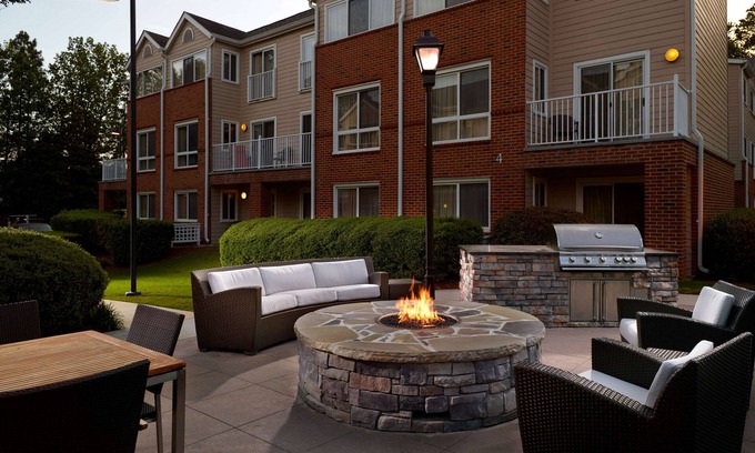 Alpharetta Hotel | Sonesta ES Suites Atlanta Alpharetta Windward