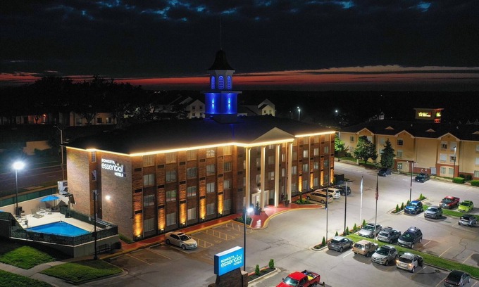 Overland Park Hotel | Sonesta Essential Hotels Overland Park