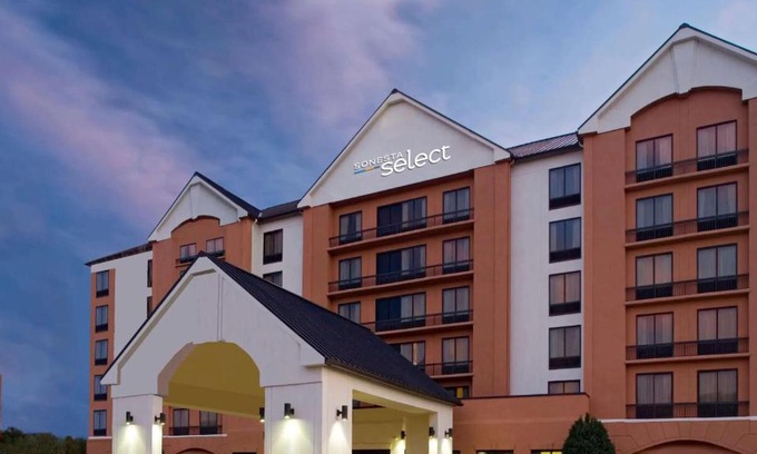 Gwinnett Place Hotel | Sonesta Select Atlanta Duluth