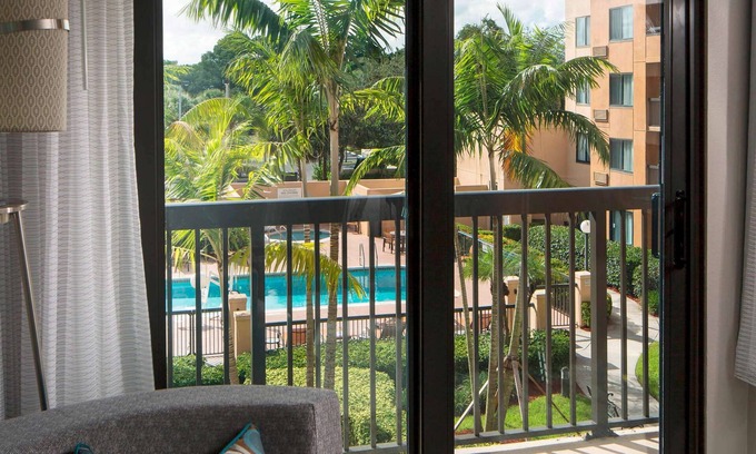 Boca Raton Hotel | Sonesta Select Boca Raton Town Center