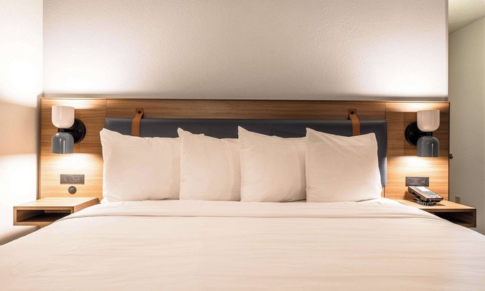 Richardson Hotel | Sonesta Select Dallas Richardson