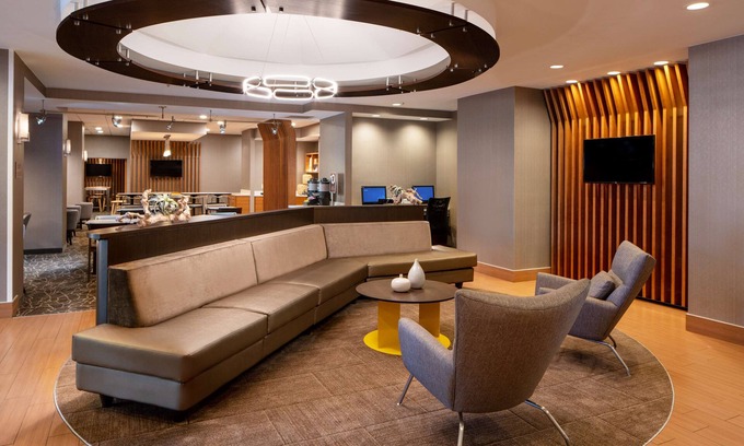 Donelson Hotel | Sonesta Select Nashville Airport Suites