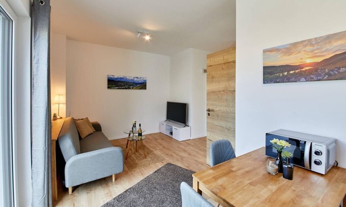 Bernkastel-Kues Apartamento | Sonnenufer II im EG - Sonnenufer Apartment und Moselwein