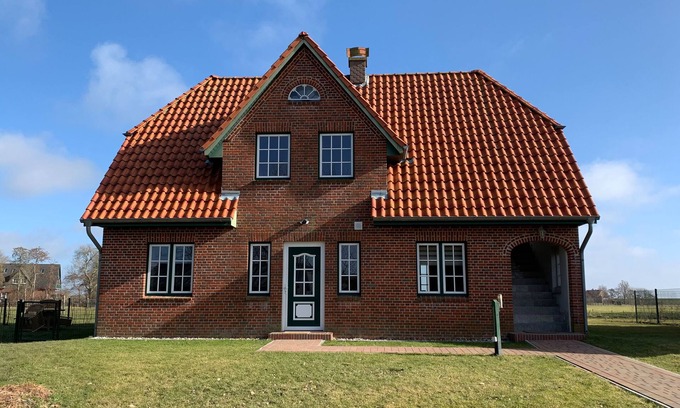 Vollerwiek Apartamento | Sonnerwachen, Ferienwohnung in "De Feerjenhusen" am Haubarg von Vollerwiek