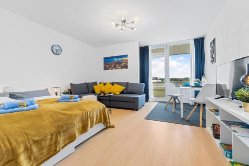 Neusass Old Town Apartamento | Sonniges City-Apartment mit Südbalkon und Parklatz