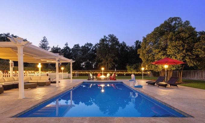 Santa Rosa Casa | Sonoma Wine Country Home: Pool, Hot Tub & Fun!