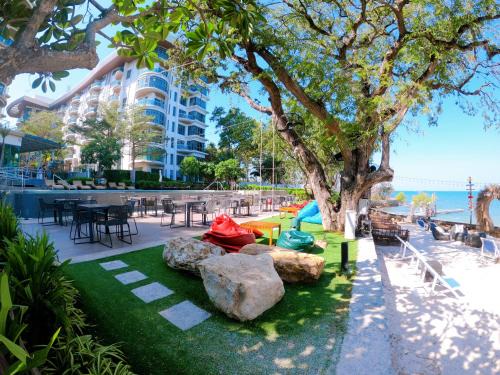 Tha Thaewawong Apartamento | Sonrisa Srirachaที่พักติดทะเล