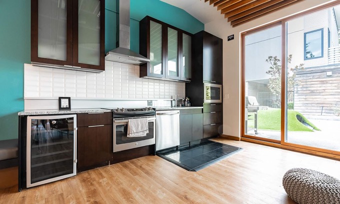 Northwest Bellevue Apartamento | Sophari's Apartments in Bellevue