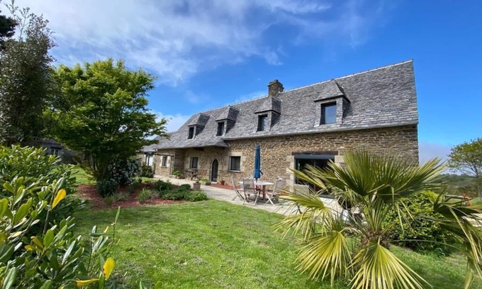 Plouenan Casa | Sophie's longère, Finistère, Bay of Morlaix