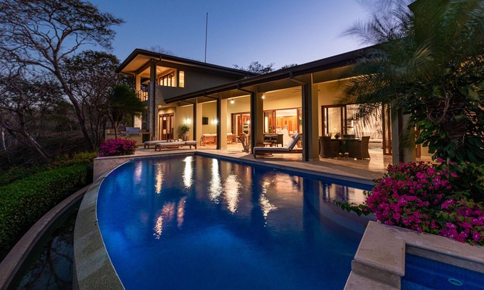 Liberia Casa | Sophisticated design and breathtaking ocean view unite in this golfer's paradise