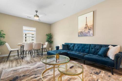 Melbourne Apartamento | Sophisticated 3BD/2BA Retreat: Pool, Gym, Laundry
