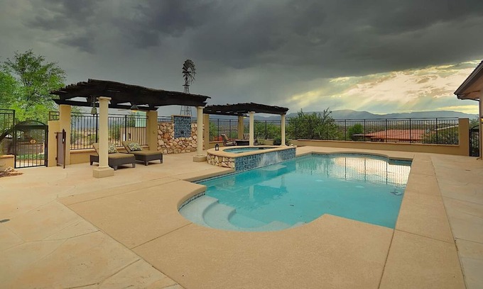 Cornville Casa | Sorelle Vineyard 5BR by Casago