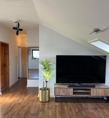 Ebersberg District Apartamento | Sorglos in Poing - Oktoberfest, Messe München, Flughafen, Therme Erding