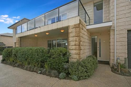 Sorrento Casa | Sorrento Del Mar by Ready Set Stay