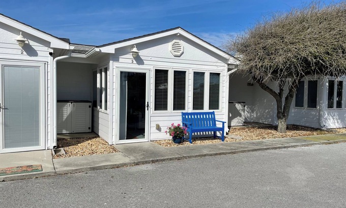 Emerald Isle Condominio | Sound Escape, Sound Side Studio Condo in Emerald Isle
