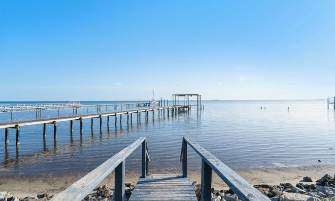 Gulf Breeze Casa | Soundside Serenity - Pet Friendly!