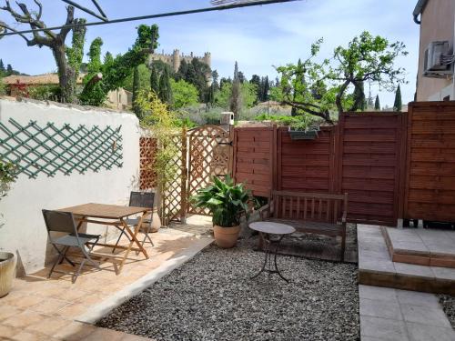 Gard Rhodanien Apartamento | Sous le tilleul