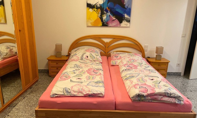 Roesrath Apartamento | Souterrainzimmer im Grünen