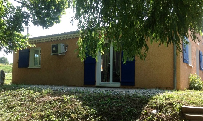 Alba-la-Romaine Cabaña | Sur Ardèche casa de campo en el campo a 5 minutos de Alba la Romaine para 6 personas.
