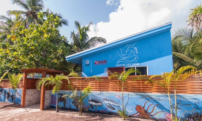 Dhangethi Hotel | South Ari Dive Center