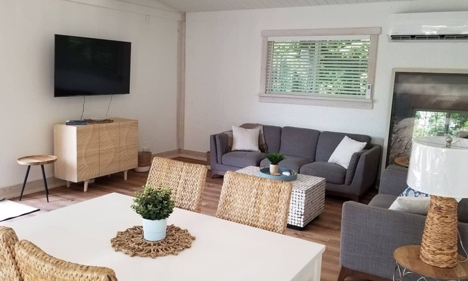 Point Roberts Casa | South Beach Bungalow