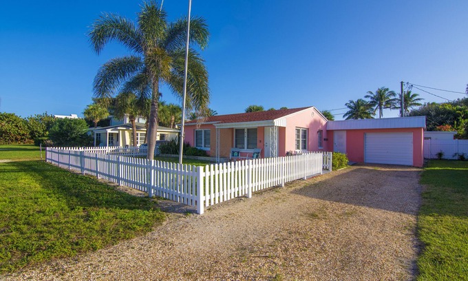 Vero Beach Casa | TOTALMENTE LINDO Y SUPER CÓMODO - CASA CORAL - Al lado de South Beach & Park