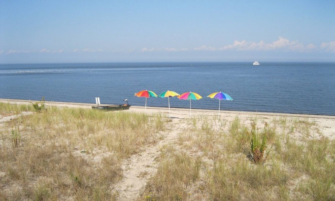 Milford Casa | ISLA DE BOWERS DEL SUR - 'FRENTE AL MAR DIRECTO' -